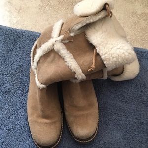 L.L. bean sheepskin winter boots
